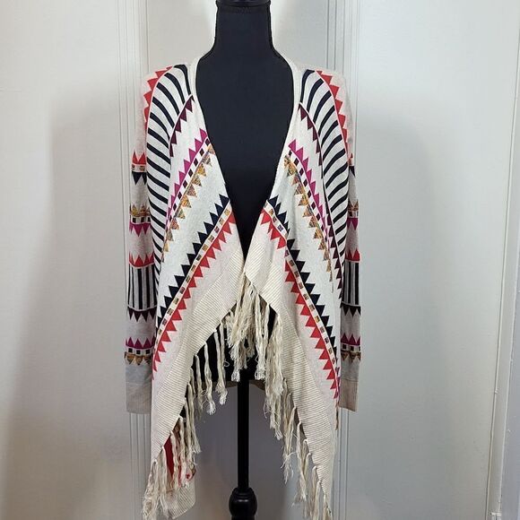 Kensie Sweater / Shawl / Wrap - Picture 1 of 11